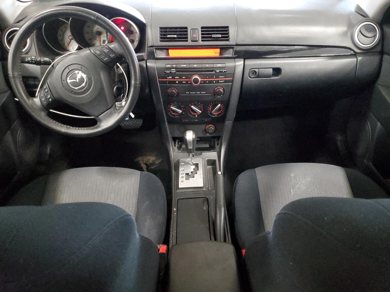 2009 Mazda 3 - Image 8