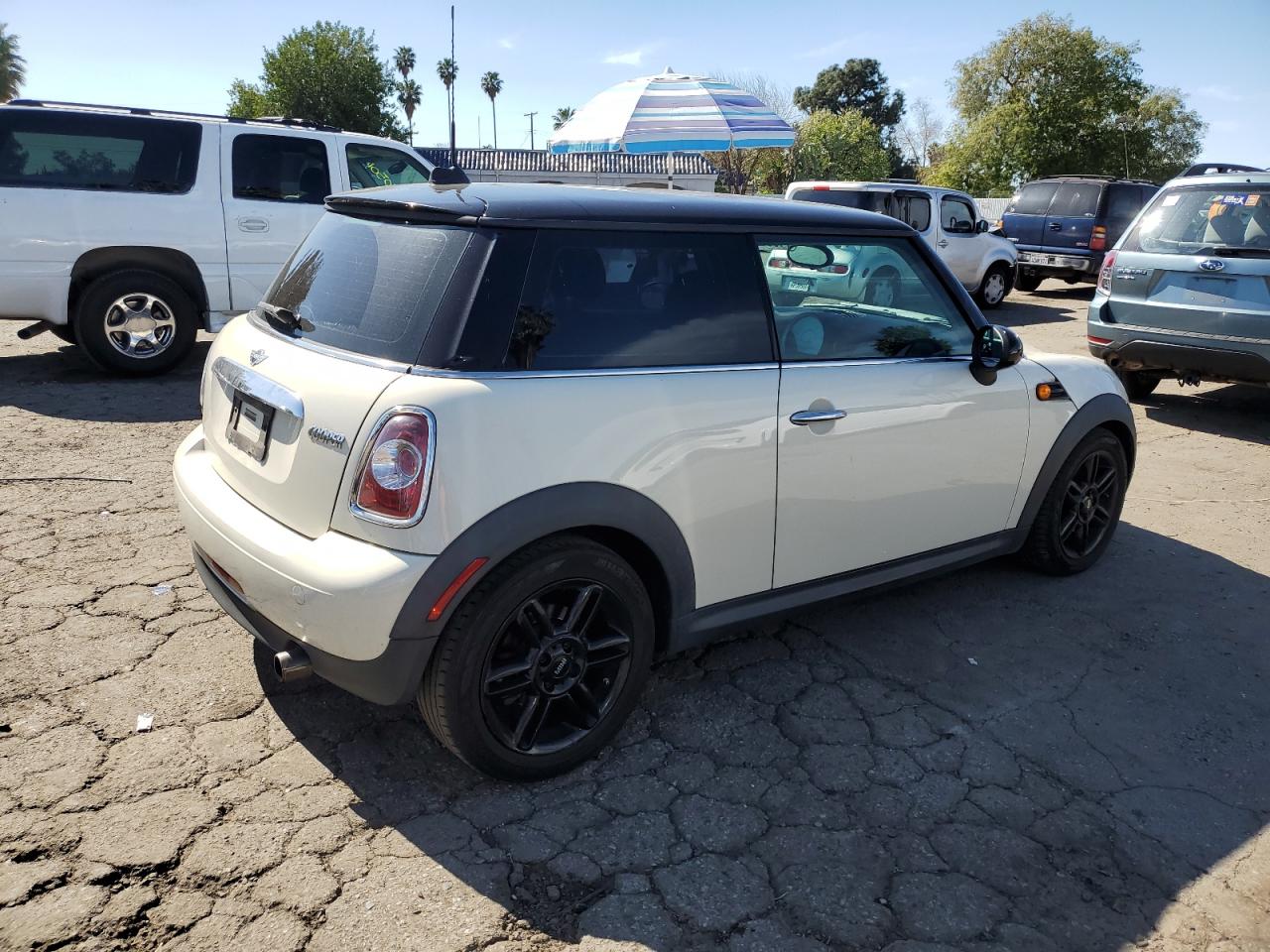 2013 MINI Cooper - Image 3