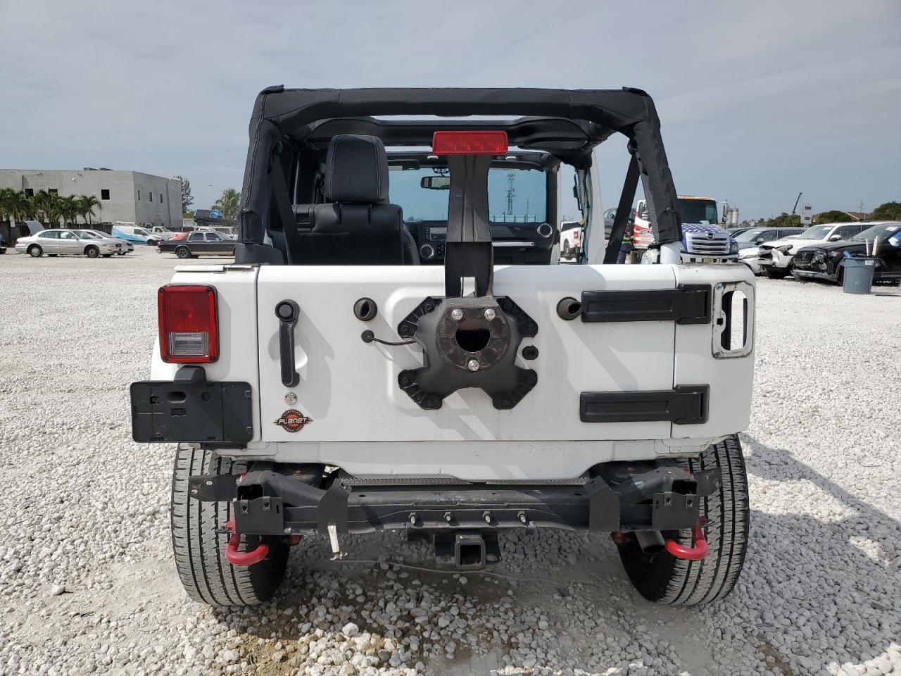 2016 Jeep Wrangler - Image 6