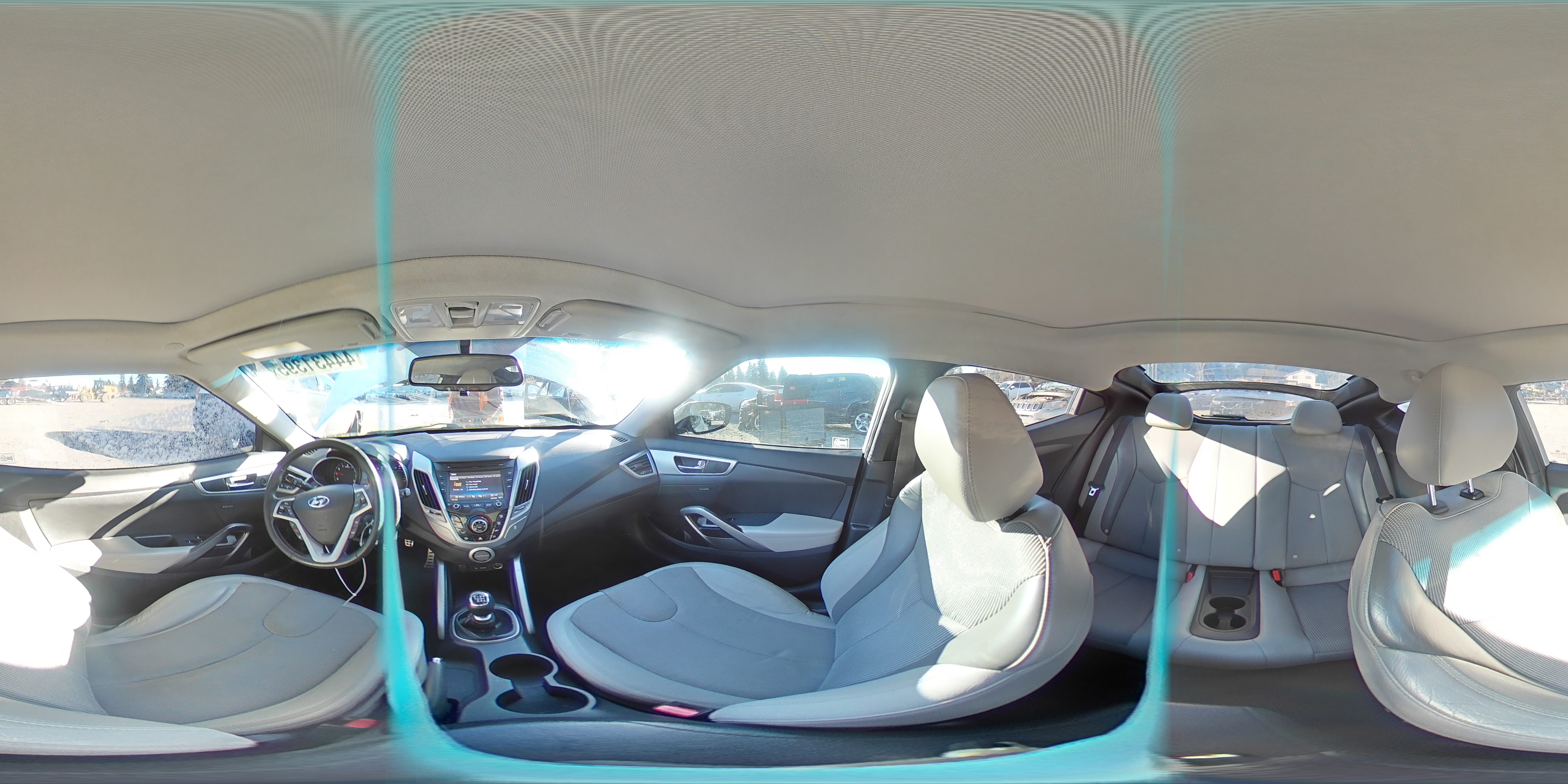 2012 Hyundai Veloster - Image 12