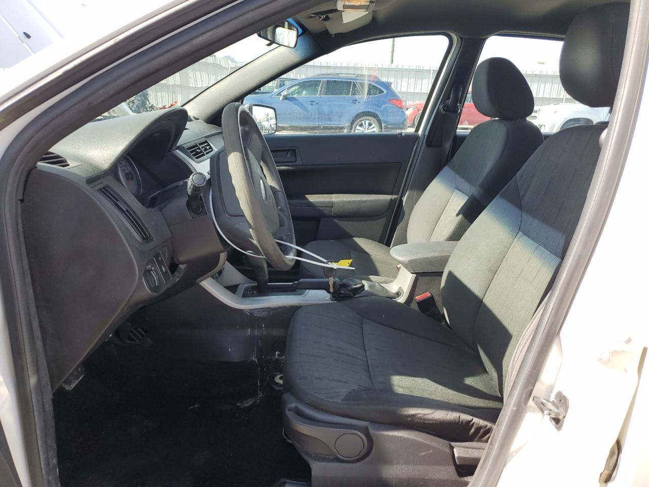 2010 Ford Focus - Image 7