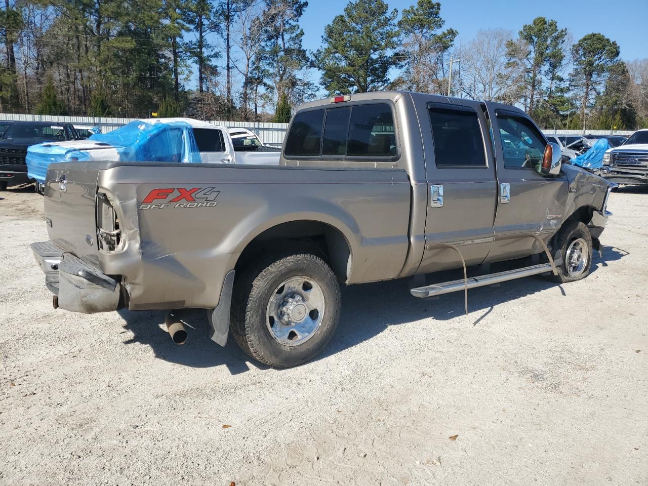2004 Ford F250 - Image 3