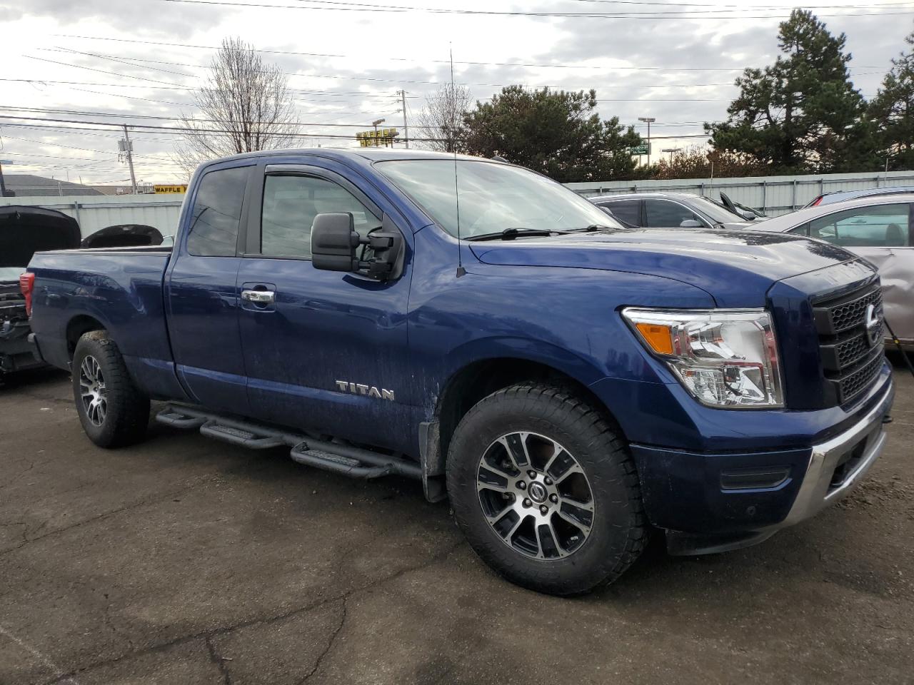 2021 Nissan Titan - Image 4