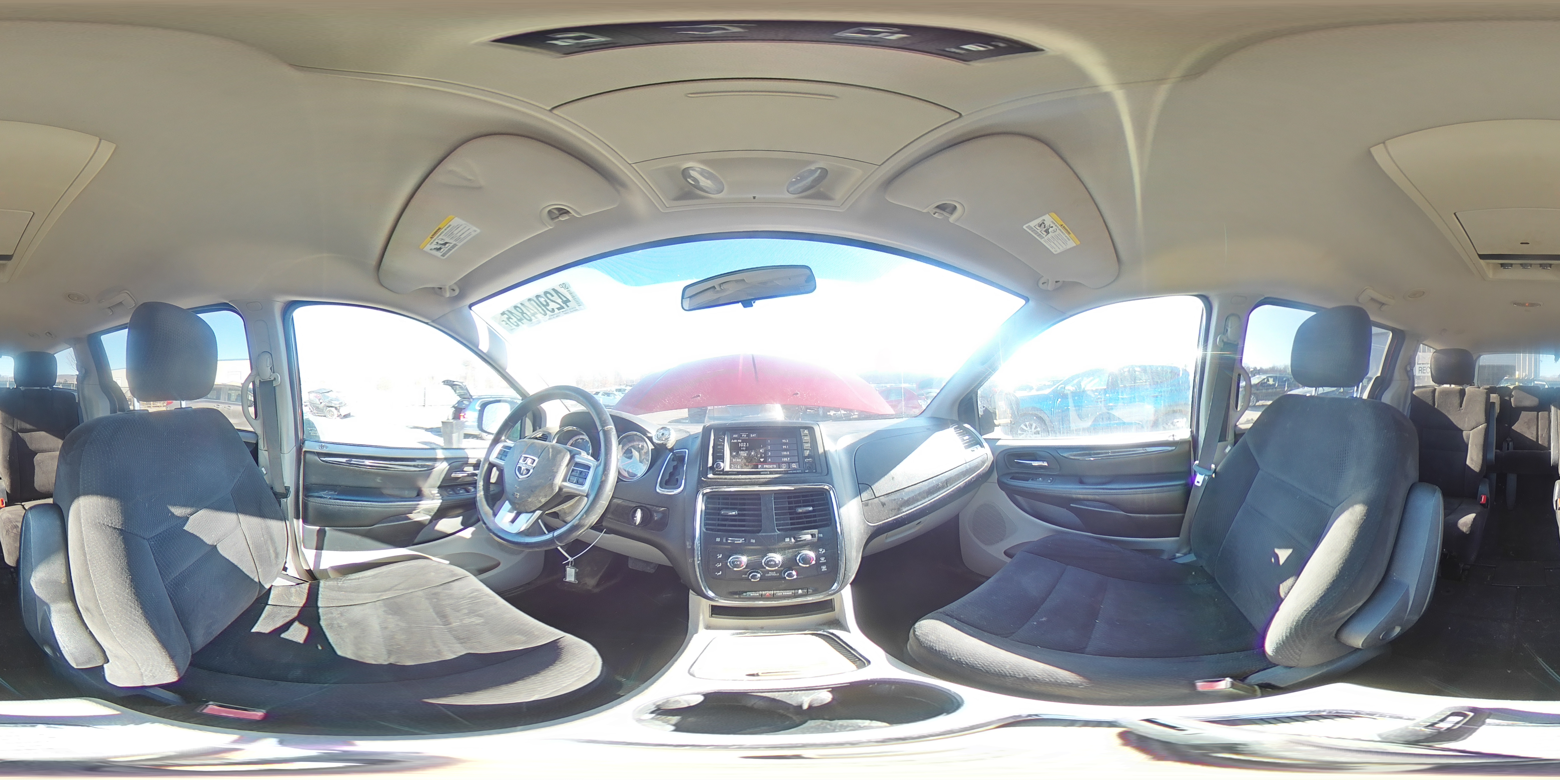 2015 Dodge Caravan - Image 15