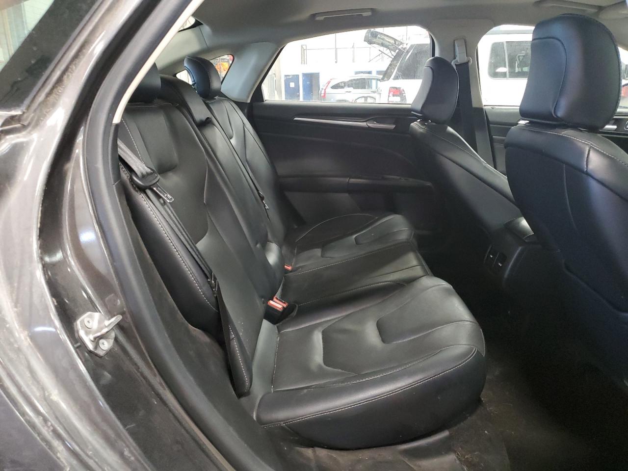 2020 Ford Fusion - Image 10