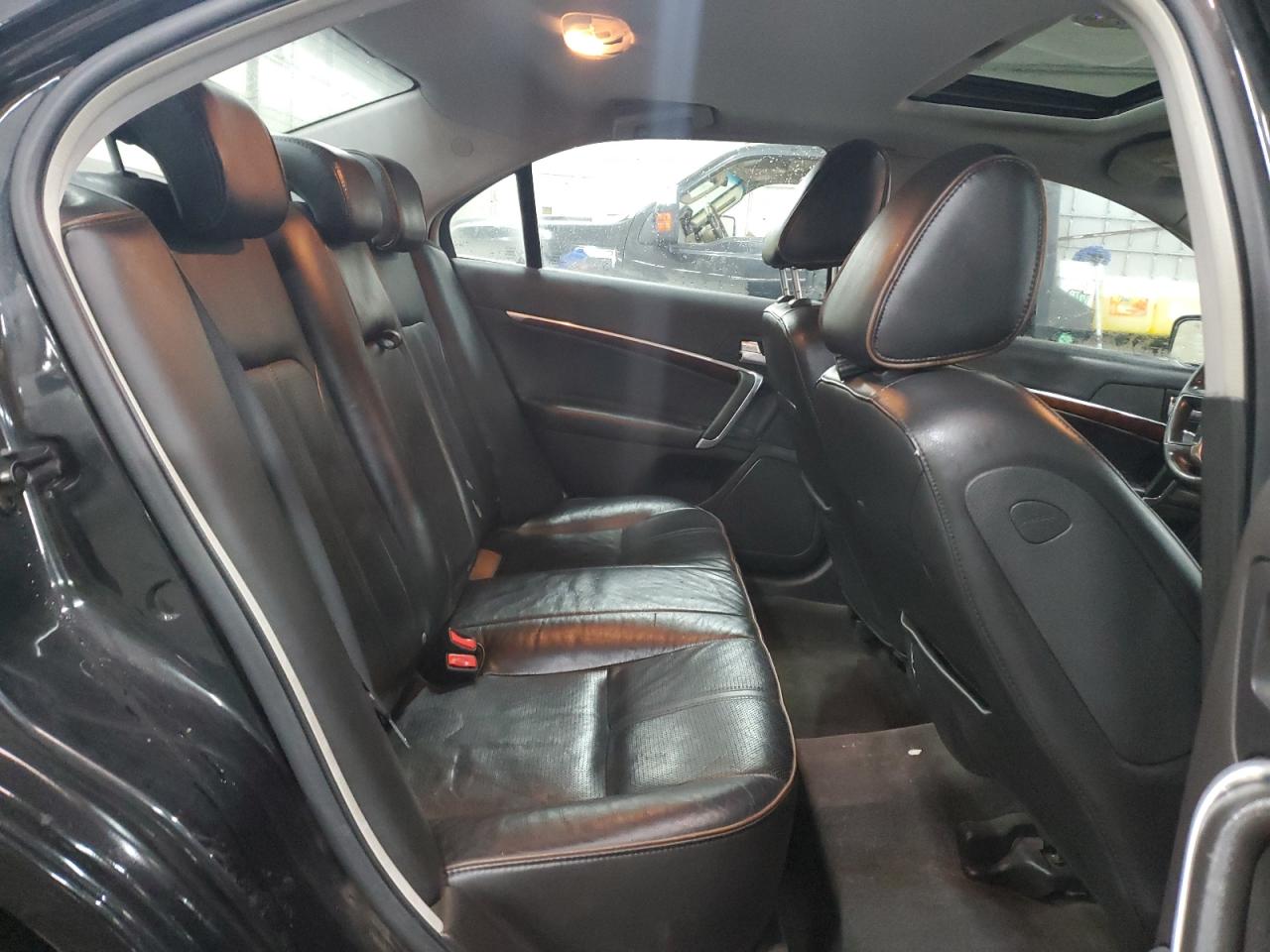 2010 Lincoln MKZ - Image 10