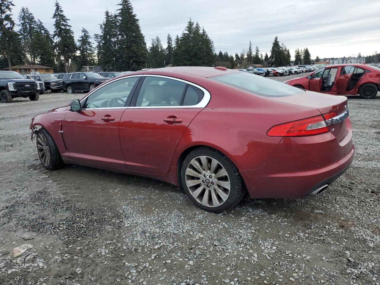 2009 Jaguar XF - Image 2