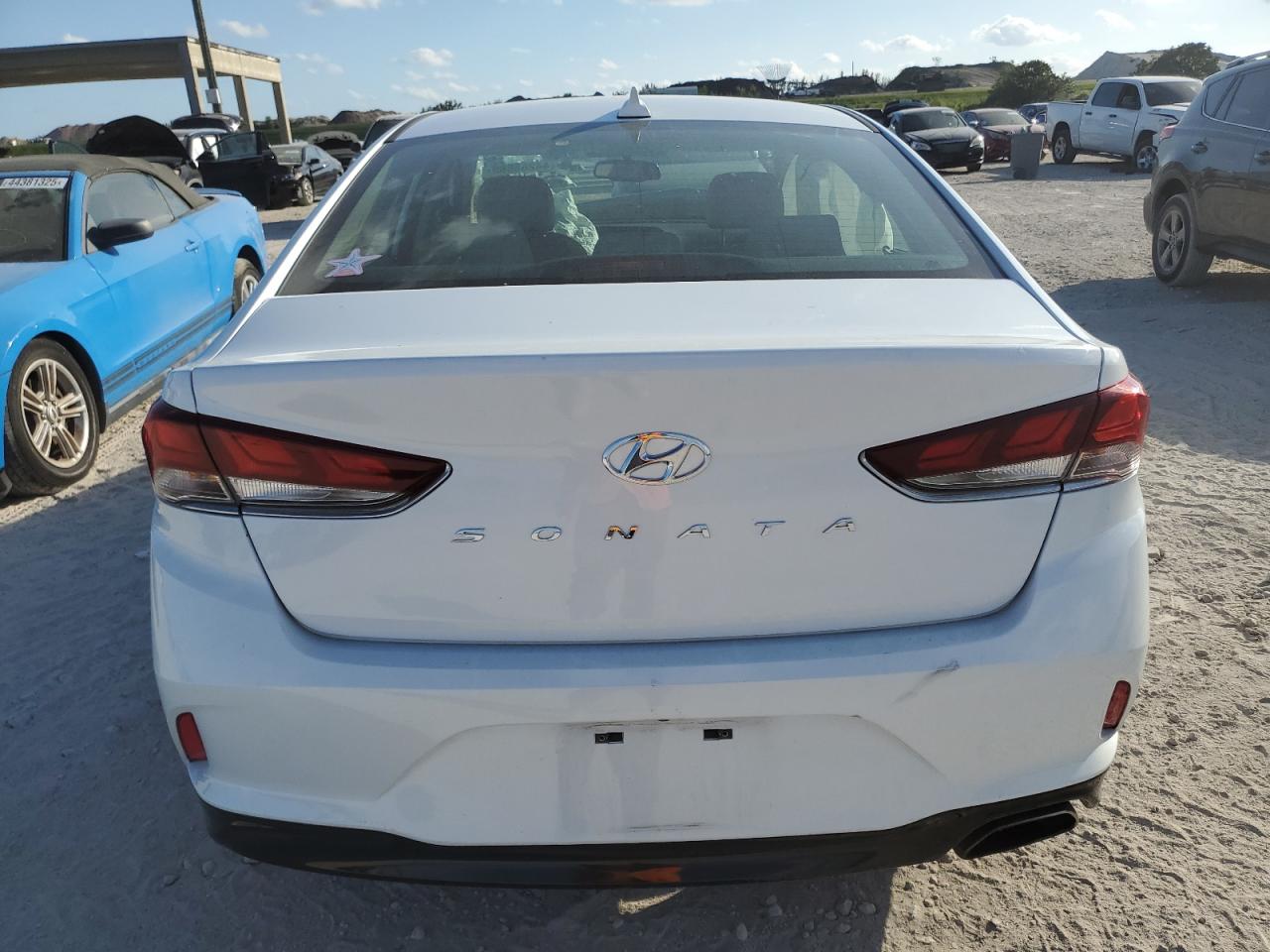 2018 Hyundai Sonata - Image 6