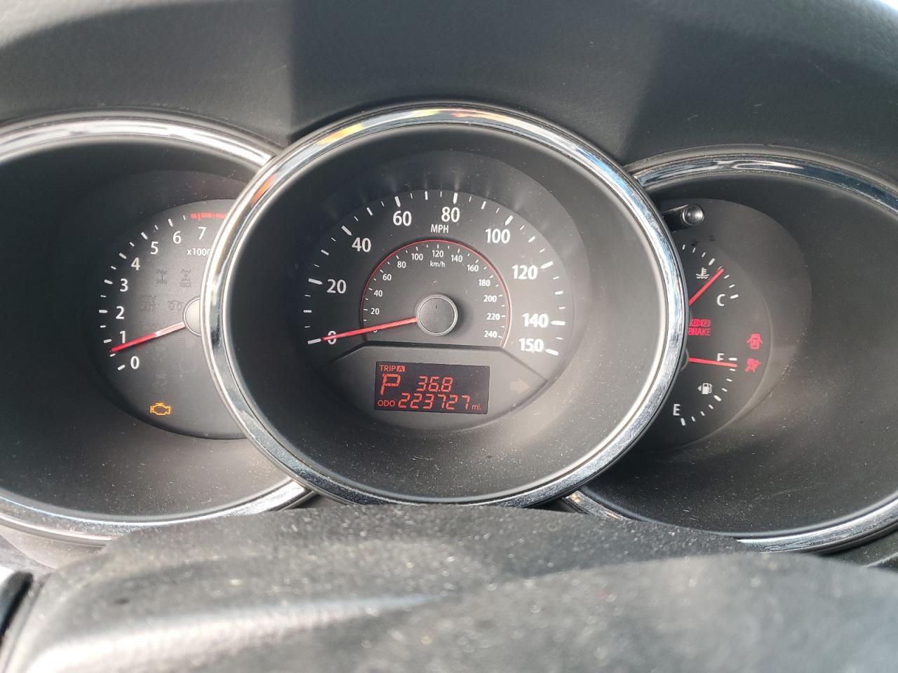 2011 Kia Sorento - Image 9