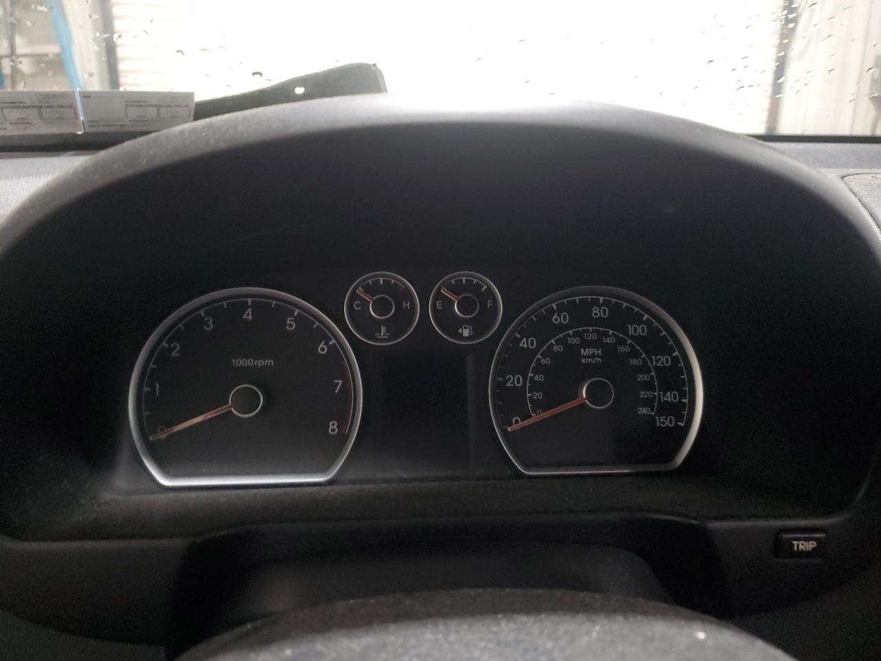 2010 Hyundai Elantra - Image 9