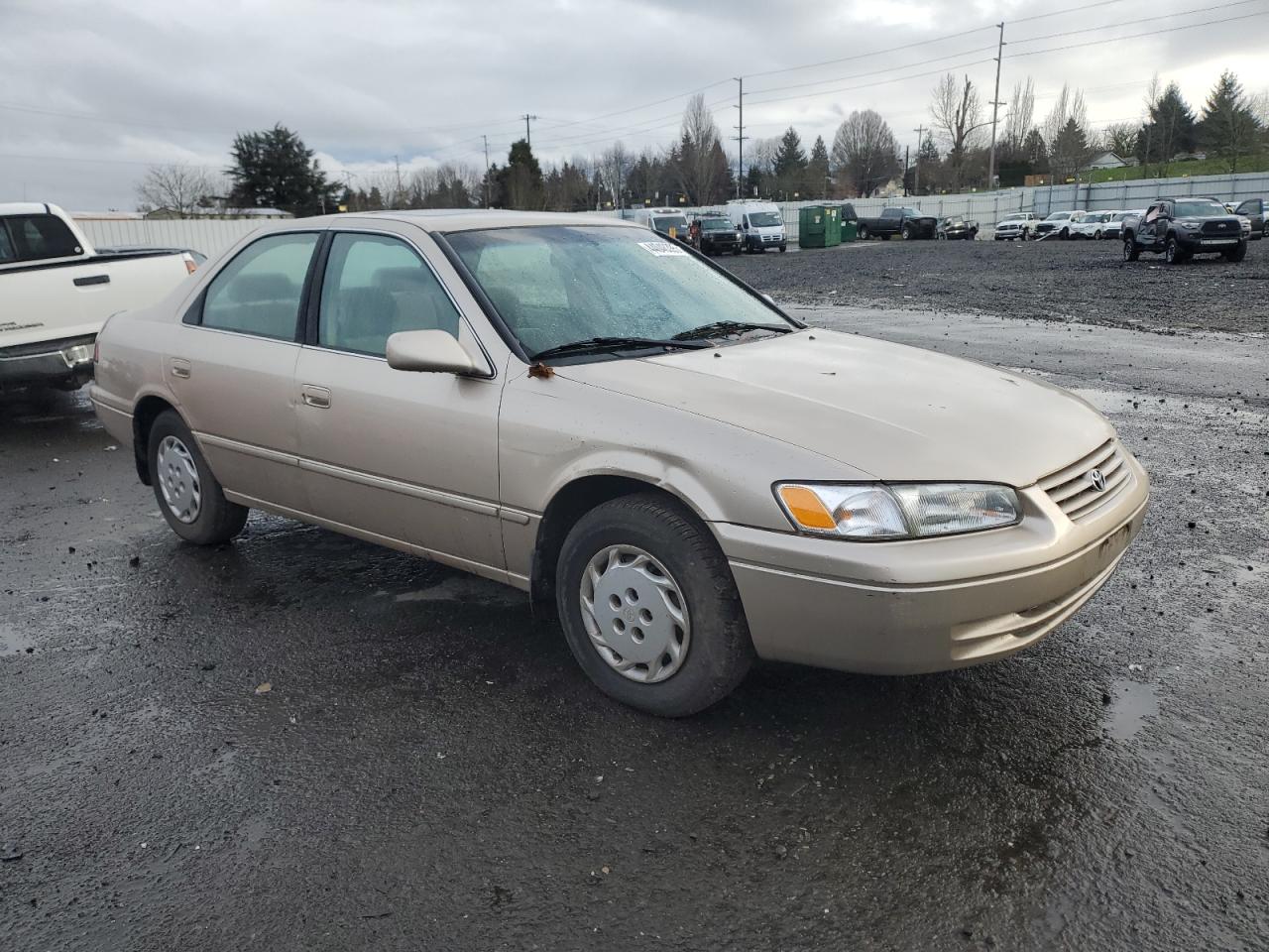 1999 Toyota Camry - Image 4
