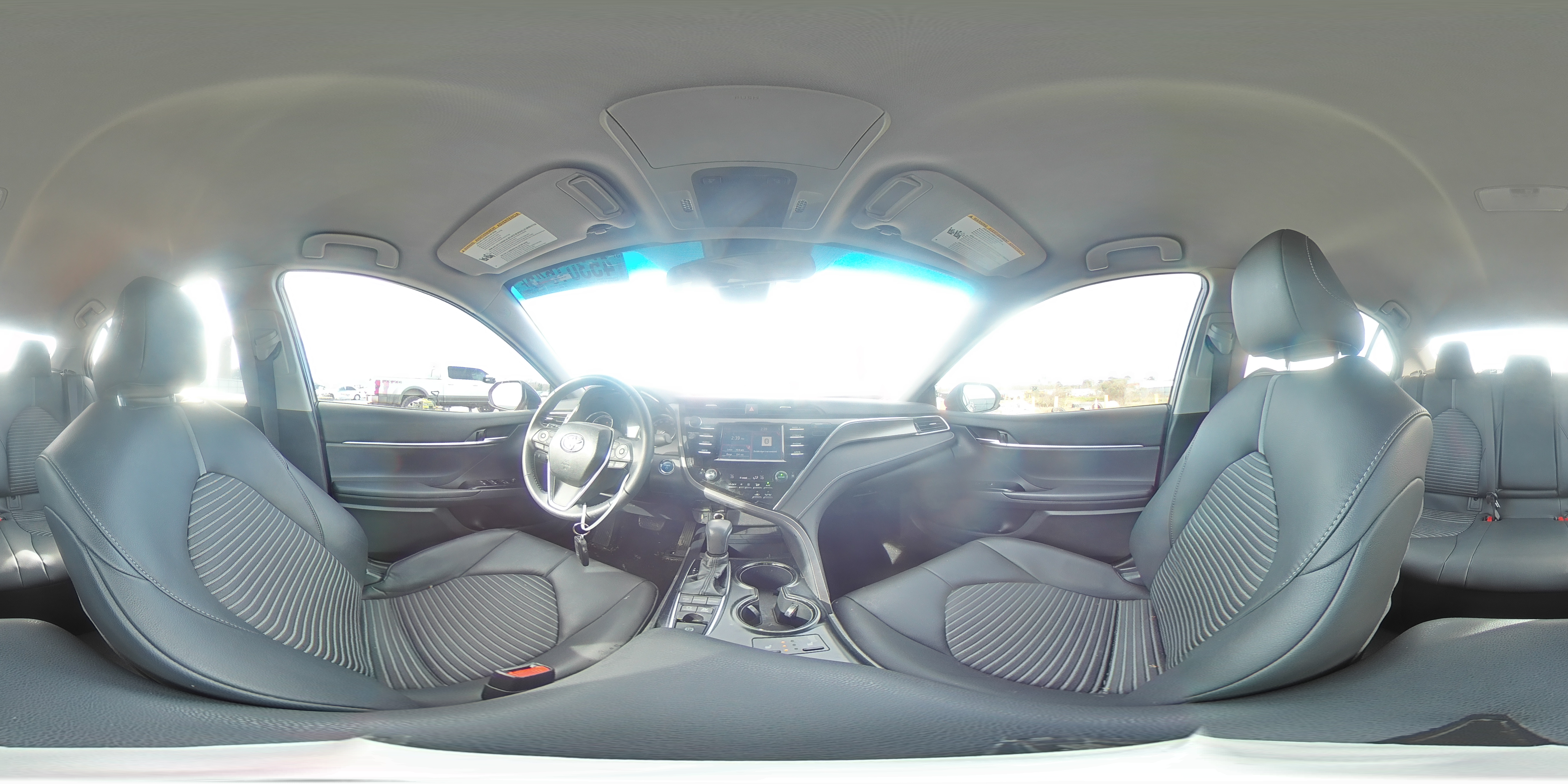 2018 Toyota Camry - Image 13