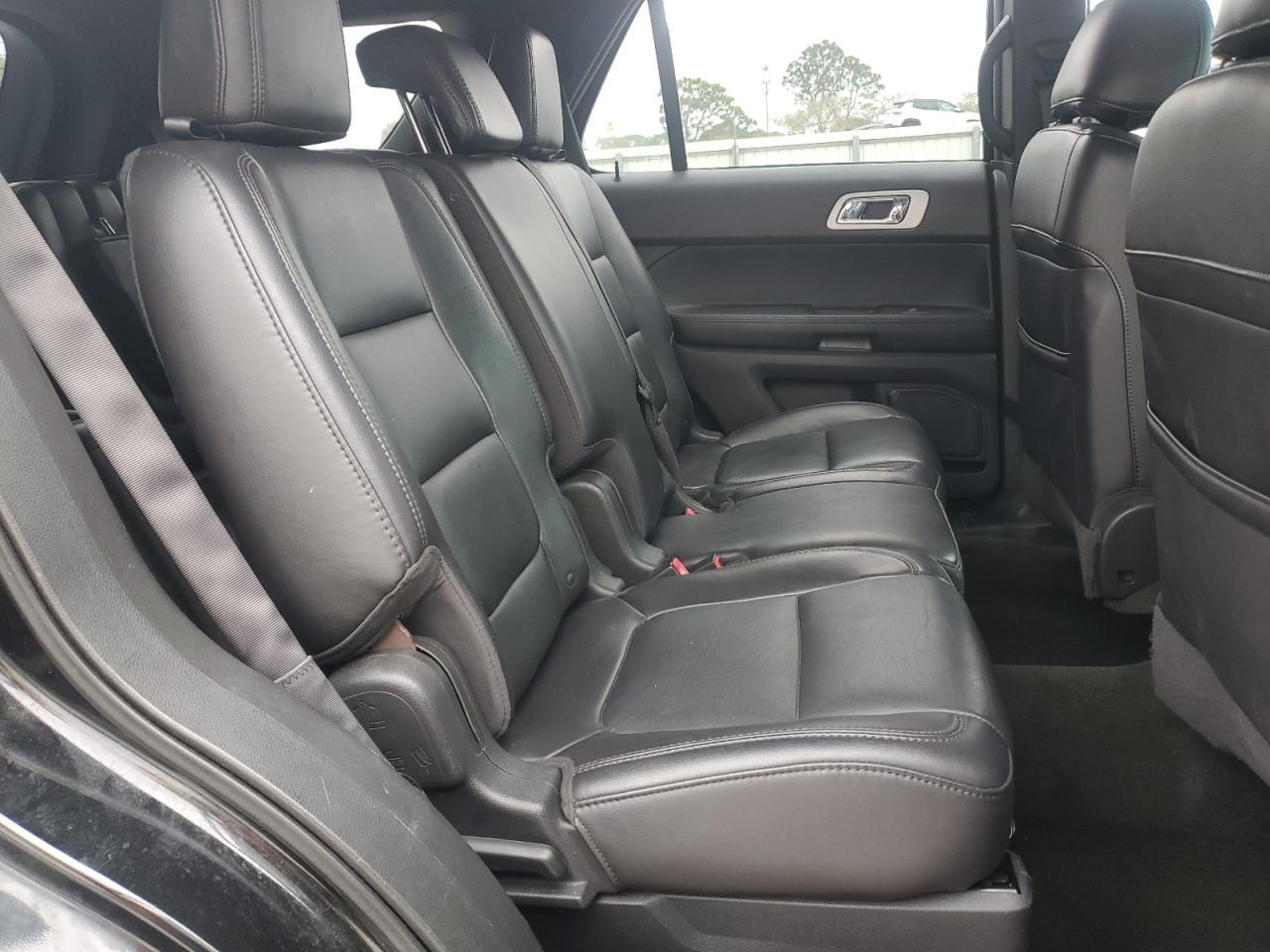 2013 Ford Explorer - Image 11