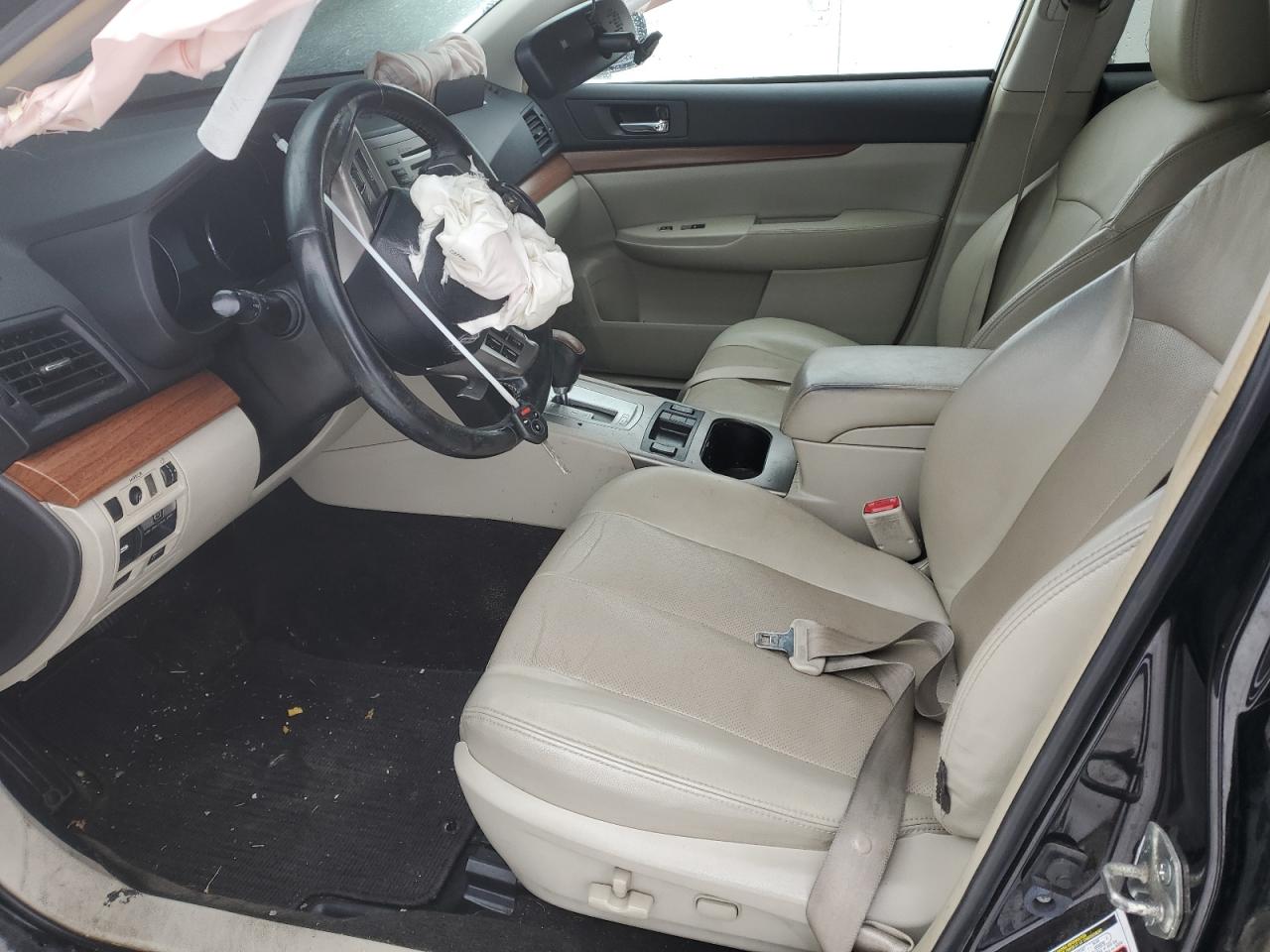2014 Subaru Outback - Image 7