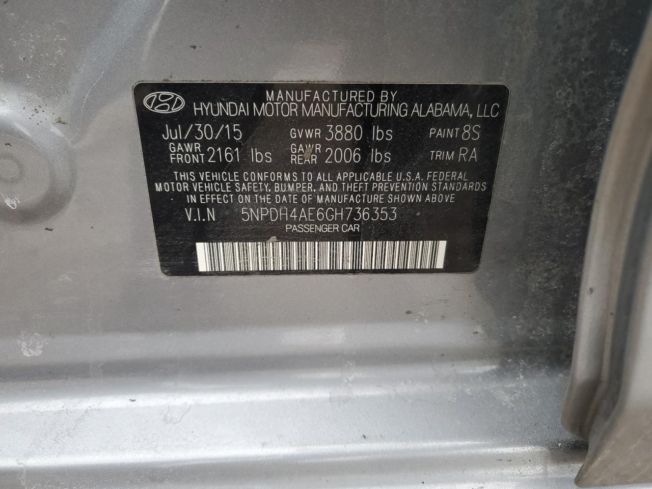 2016 Hyundai Elantra - Image 12