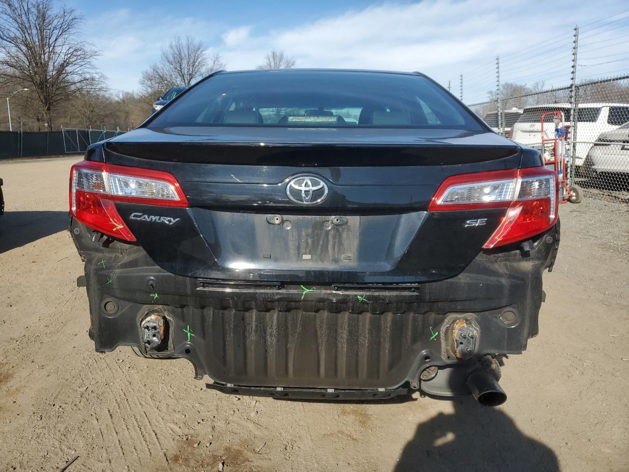 2013 Toyota Camry - Image 6