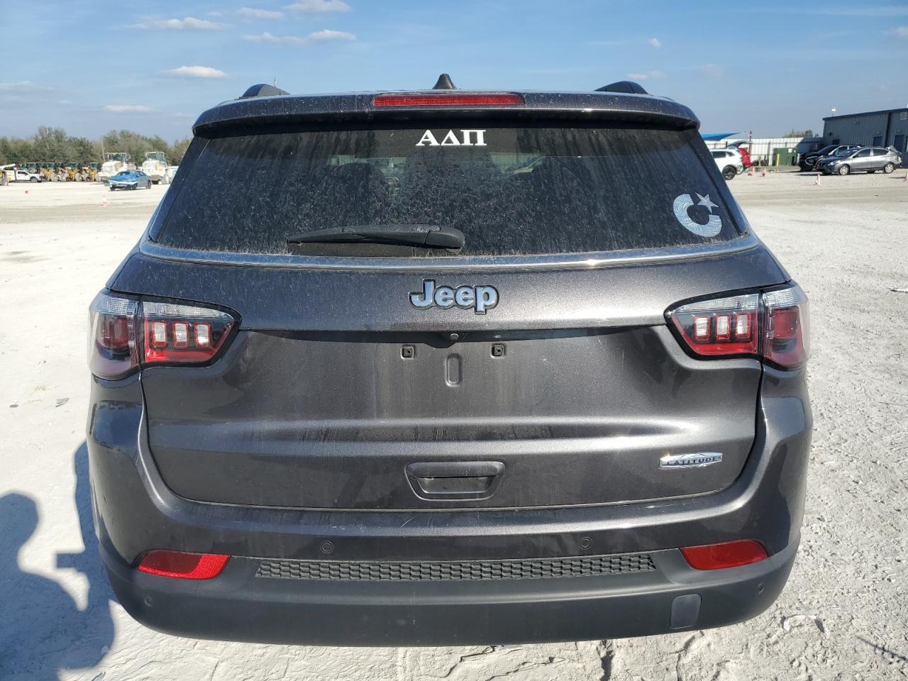 2020 Jeep Compass - Image 6