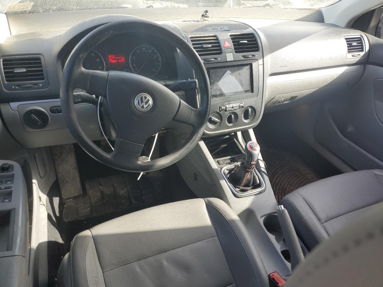2007 Volkswagen Jetta - Image 8