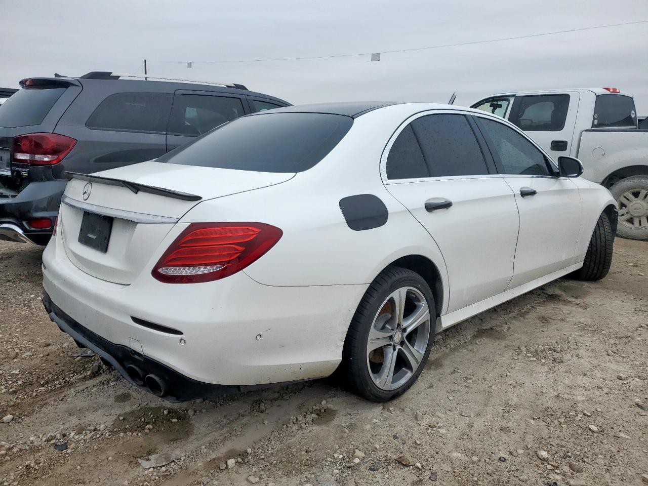 2017 Mercedes-Benz E-klasse - Image 3