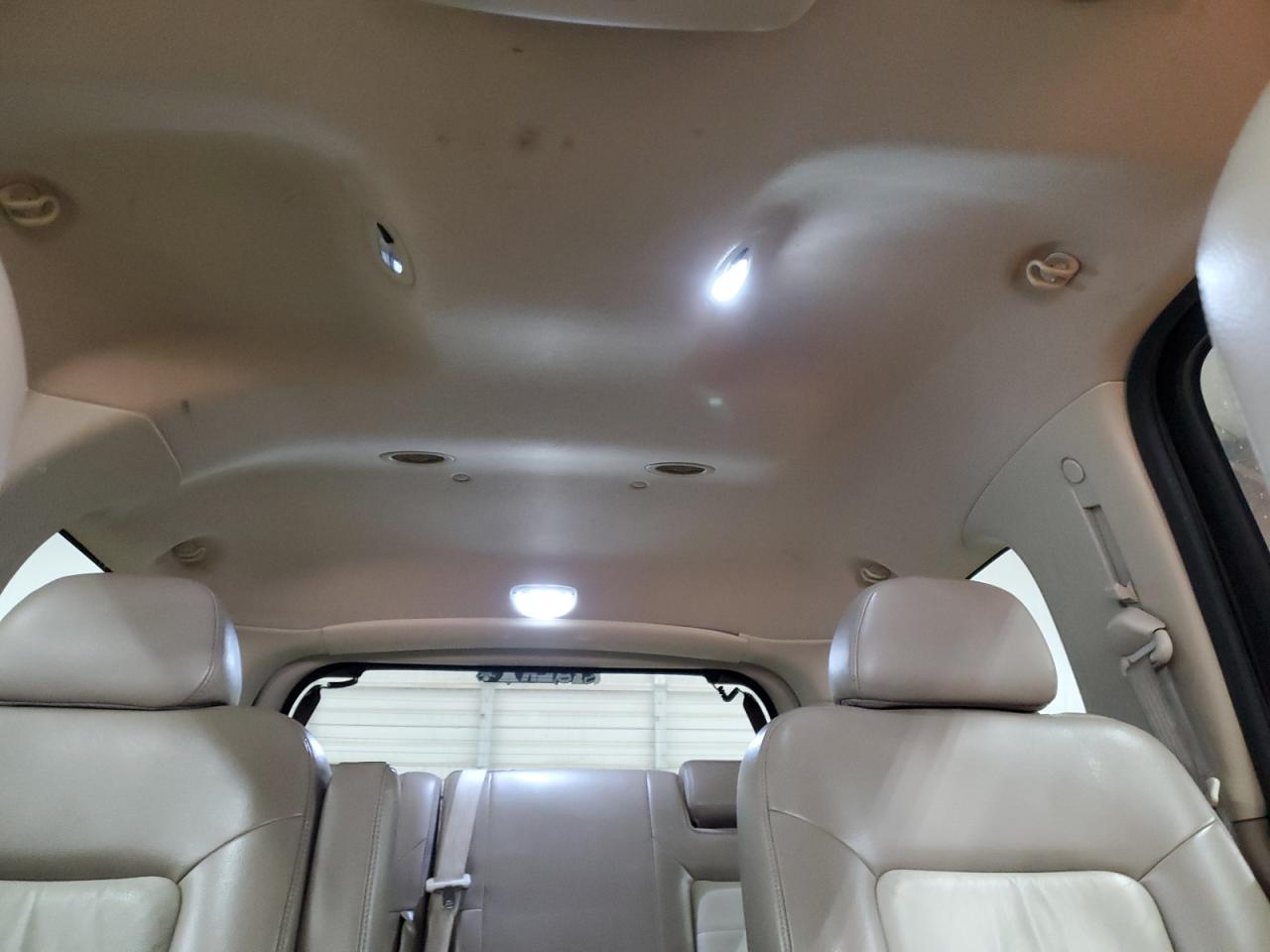 2005 Ford Expedition - Image 10