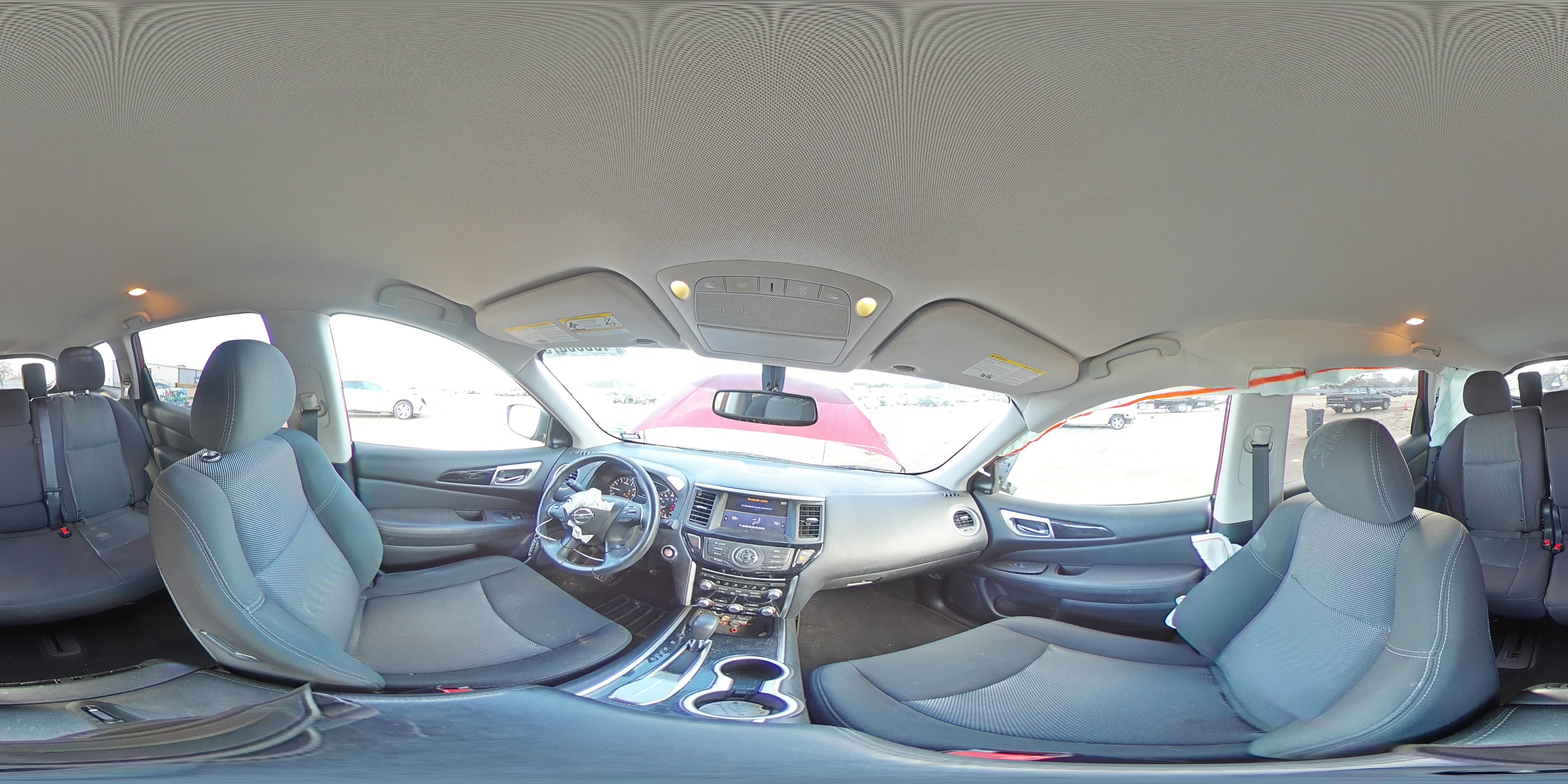 2019 Nissan Pathfinder - Image 13