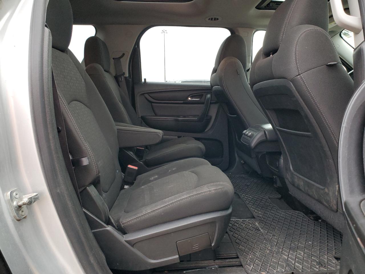 2015 GMC Acadia - Image 11