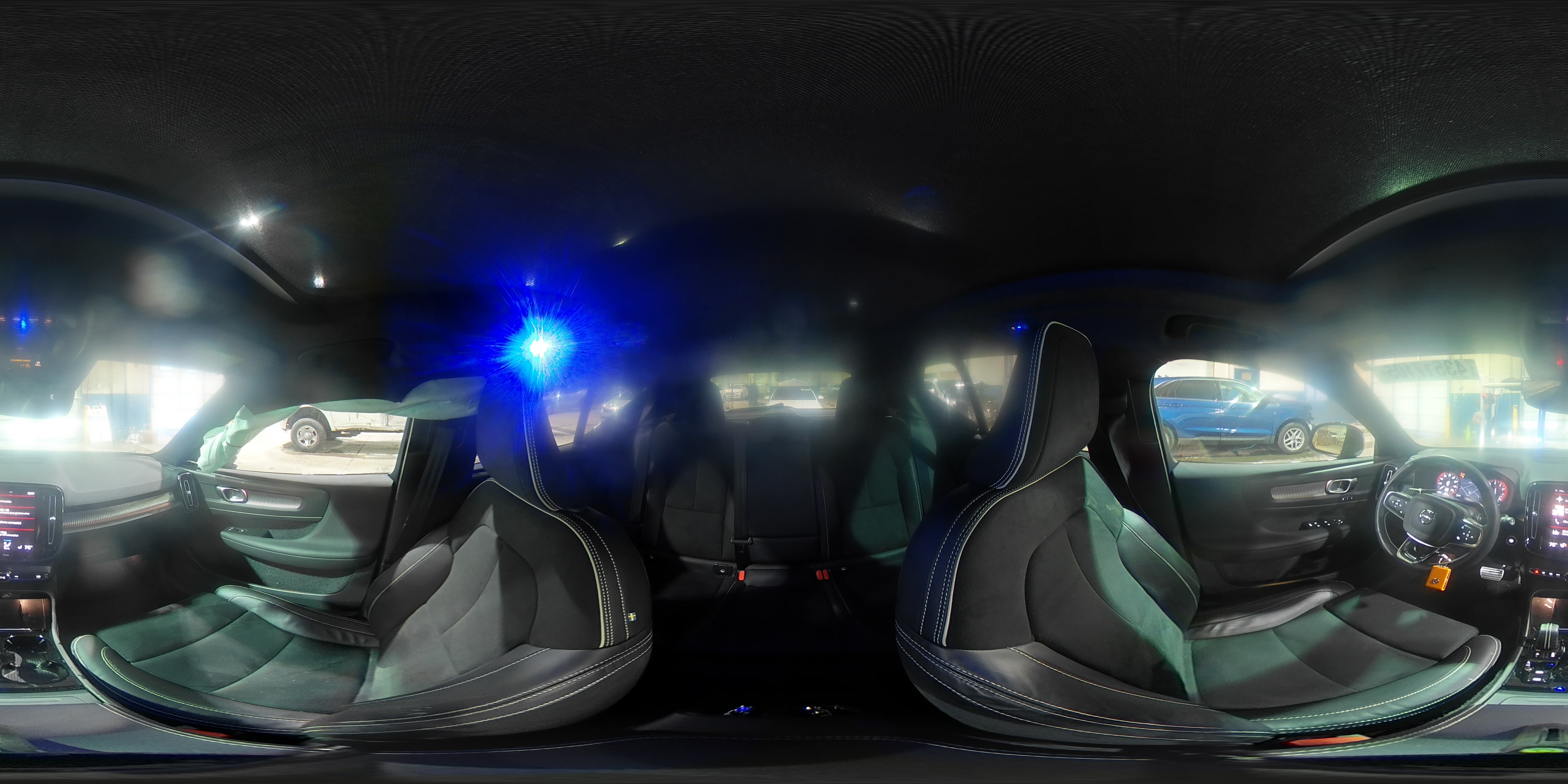 2021 Volvo XC40 - Image 15