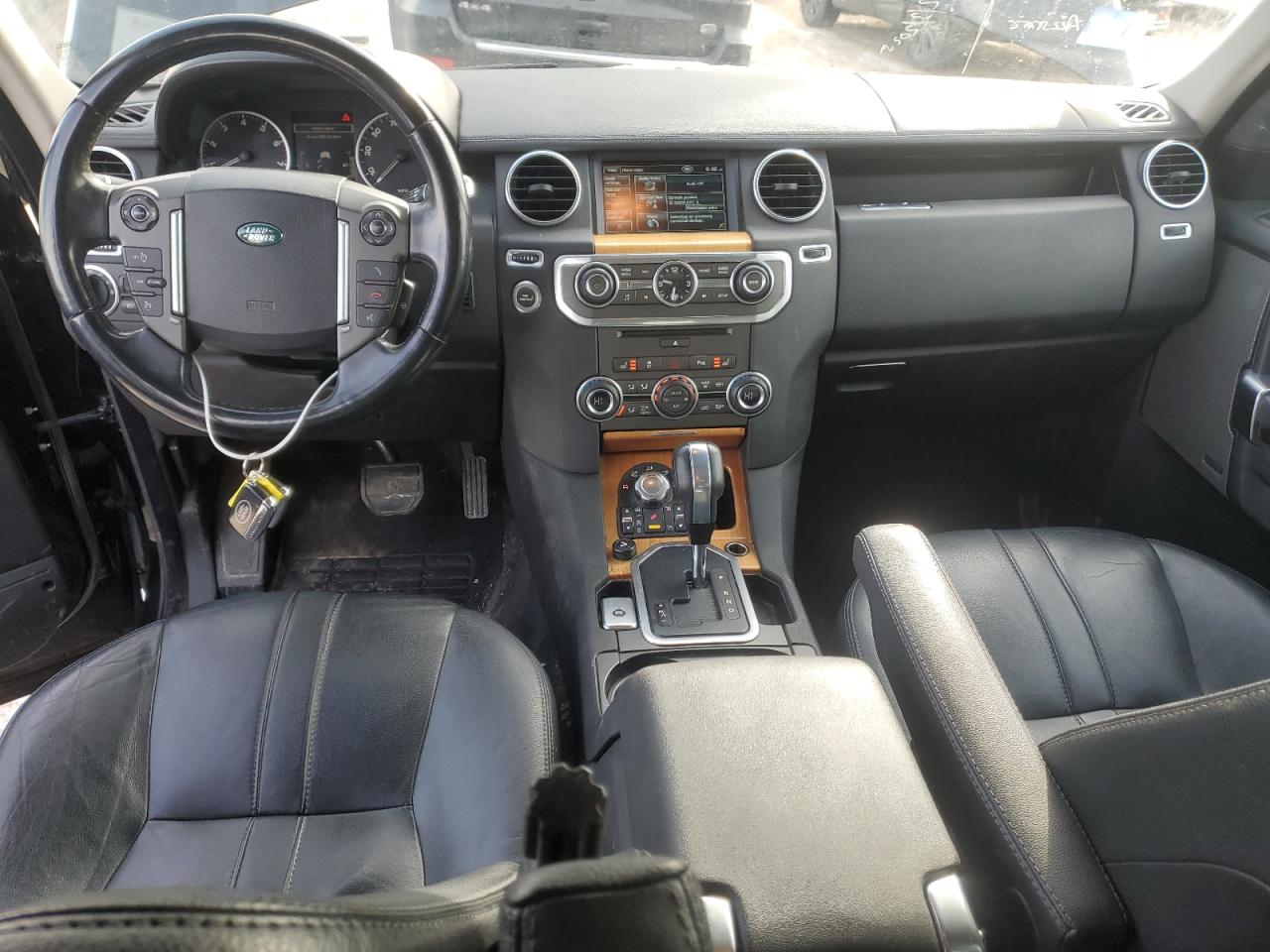 2013 Land Rover LR4 - Image 8