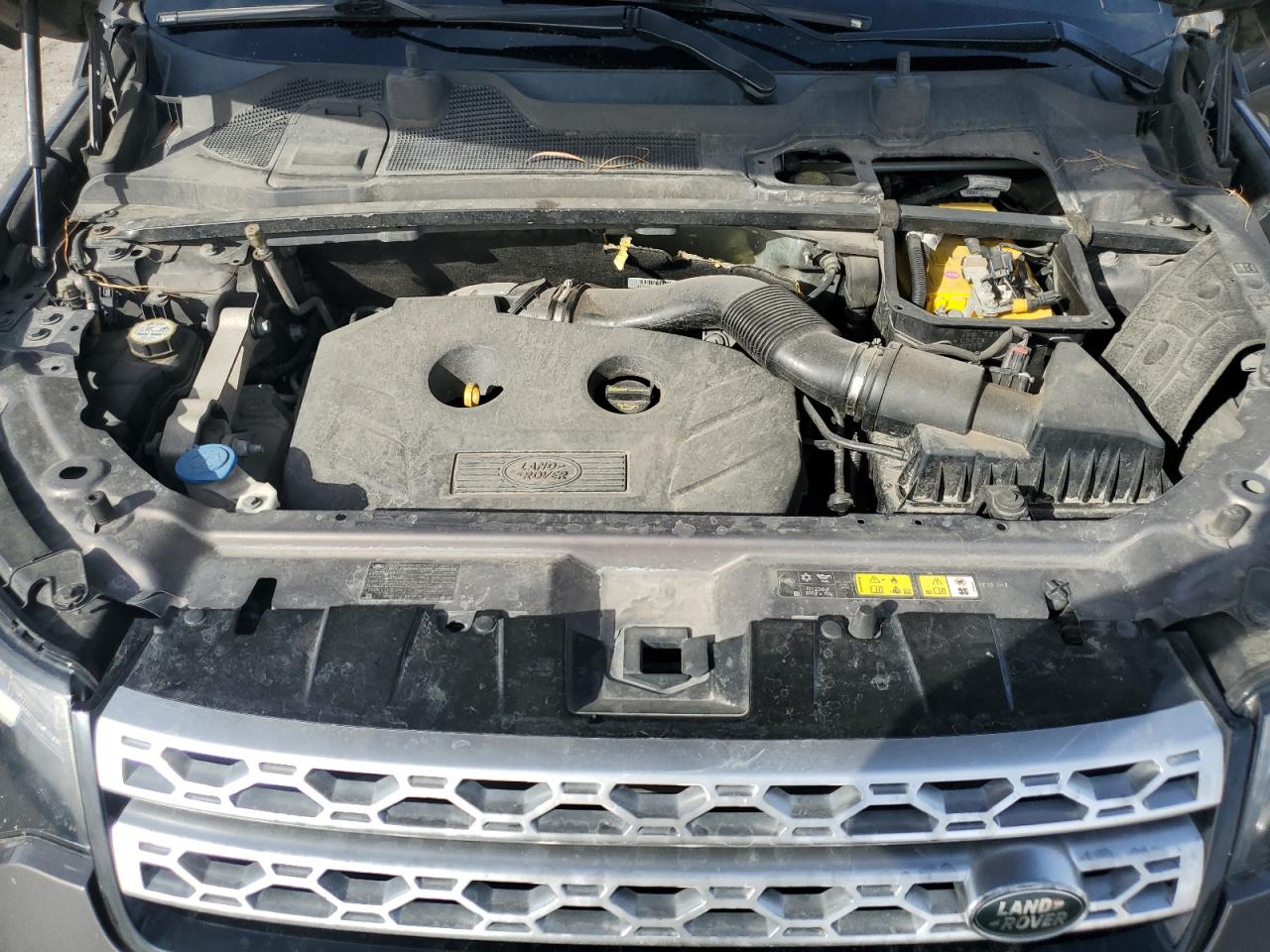 2016 Land Rover Discovery - Image 12