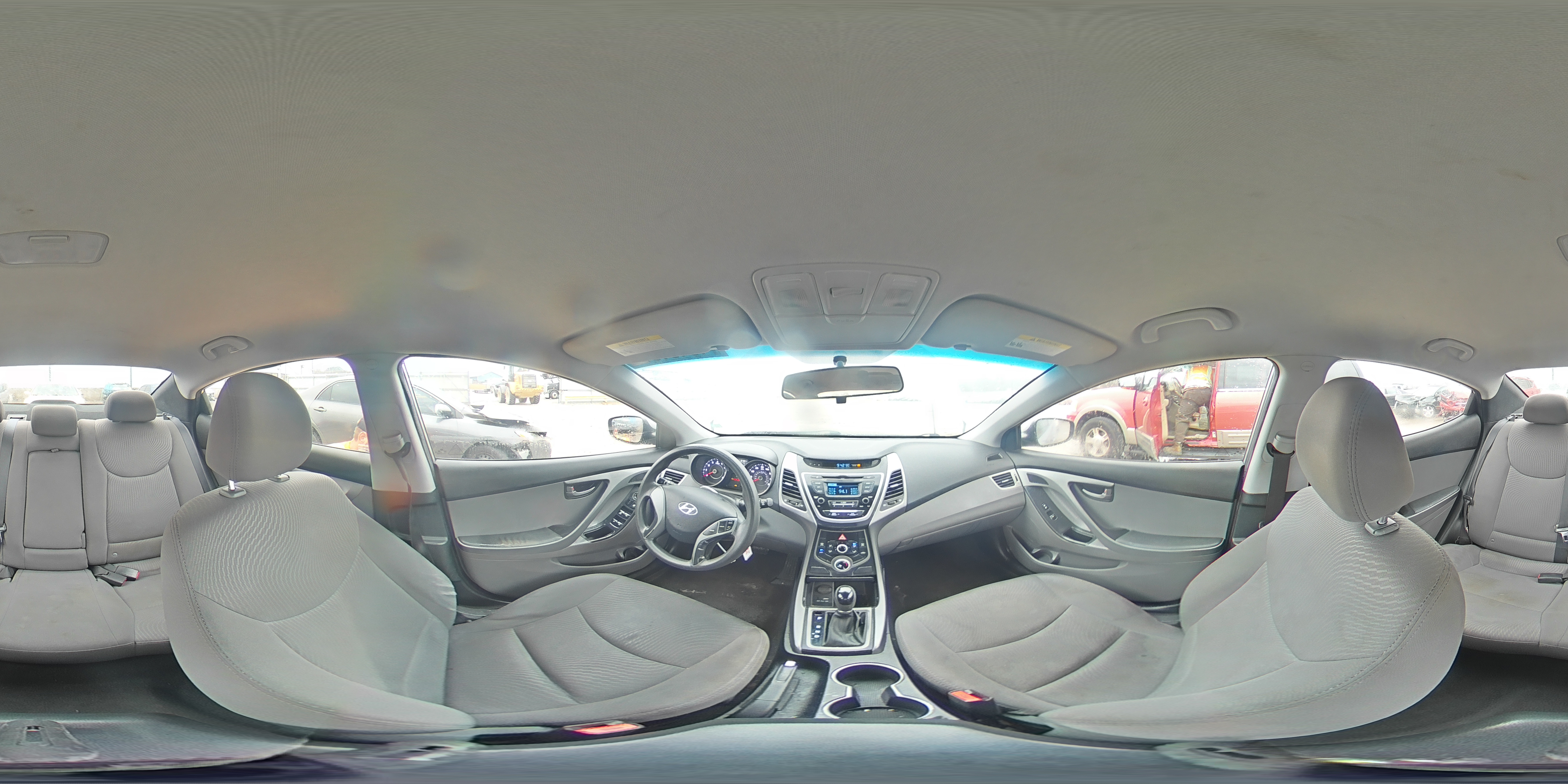2016 Hyundai Elantra - Image 14