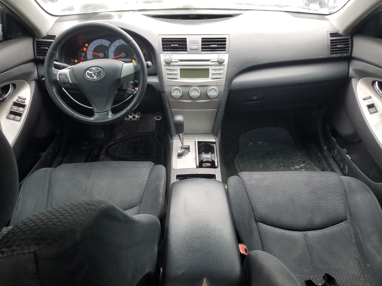2010 Toyota Camry - Image 8