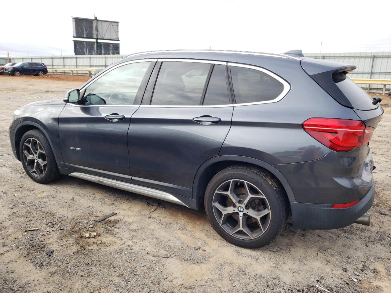 2016 BMW X1 - Image 2