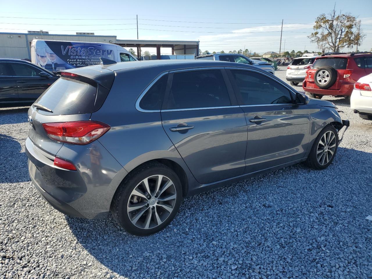 2018 Hyundai Elantra - Image 3