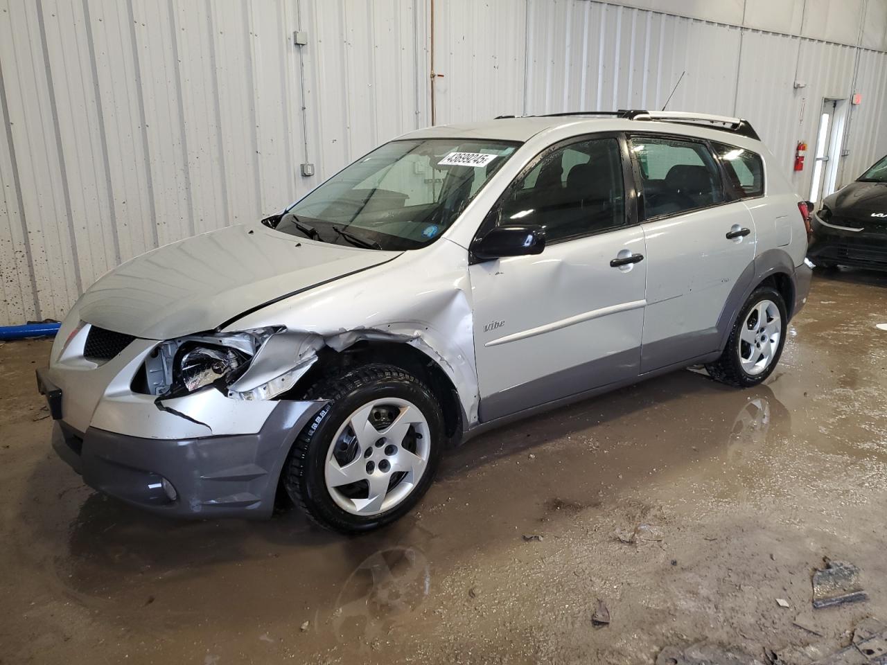 2003 Pontiac Vibe - Image 1