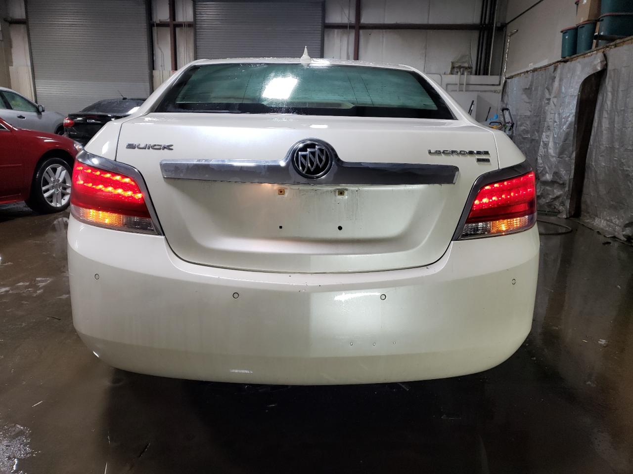 2010 Buick LaCrosse - Image 6