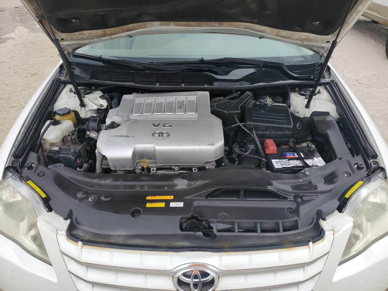 2007 Toyota Avalon - Image 11
