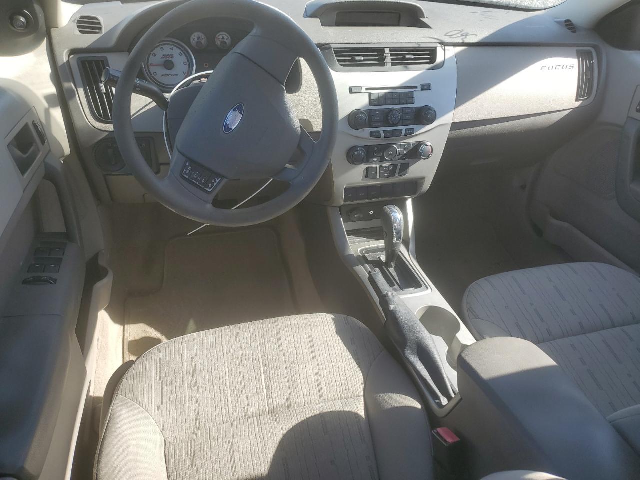 2009 Ford Focus - Image 8