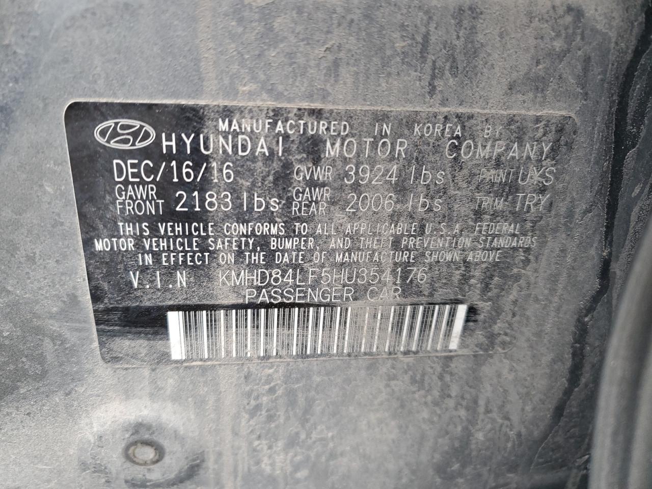 2017 Hyundai Elantra - Image 12