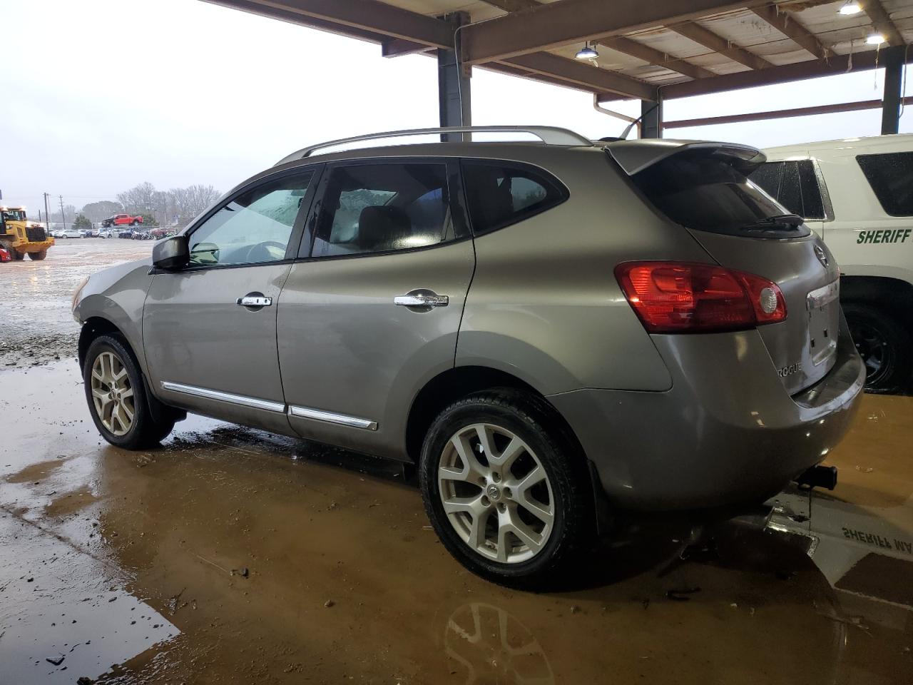 2012 Nissan Rogue - Image 2