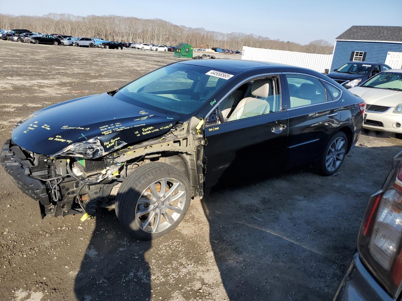 2014 Toyota Avalon - Image 1