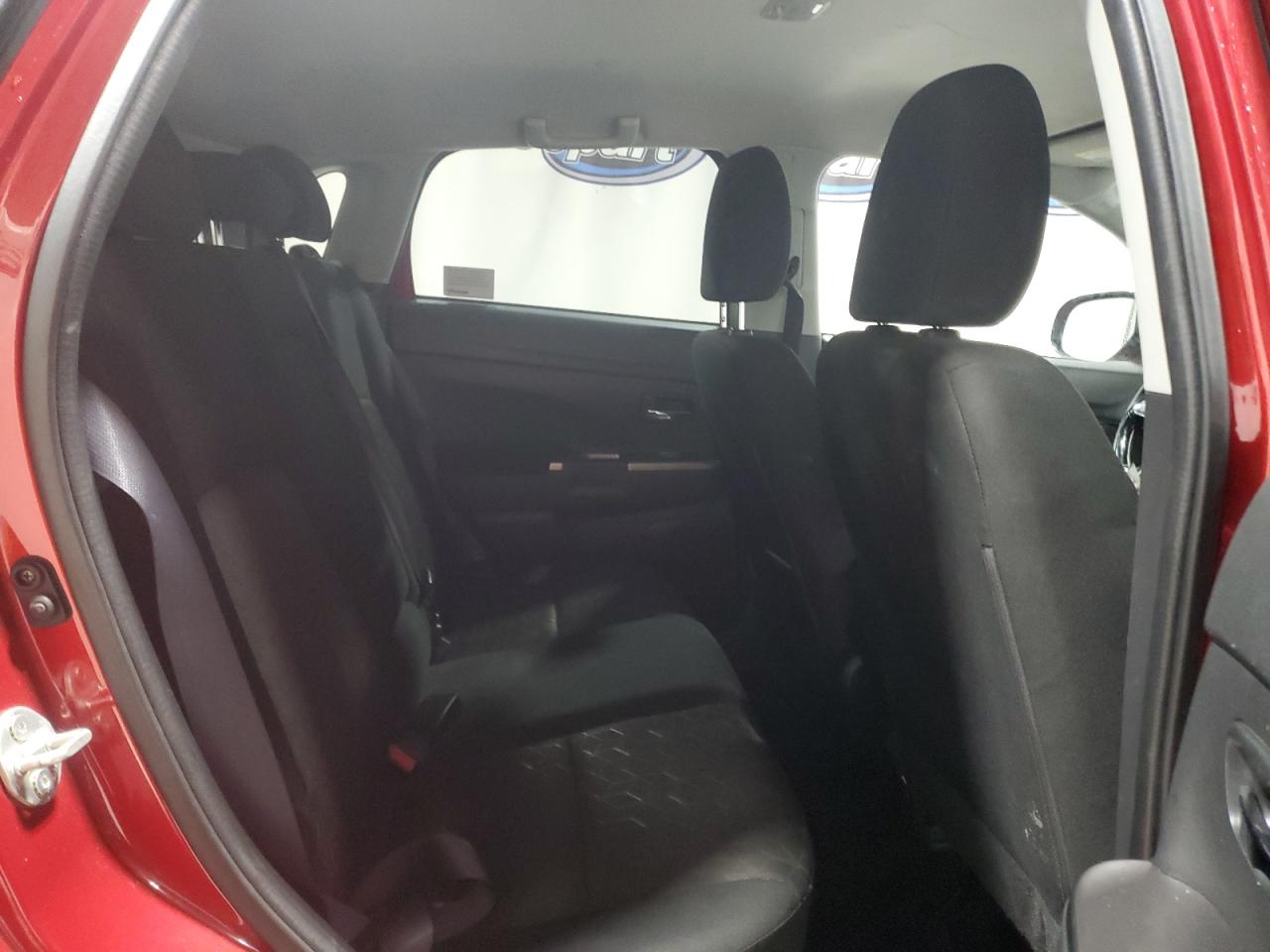 2021 Mitsubishi Outlander - Image 11