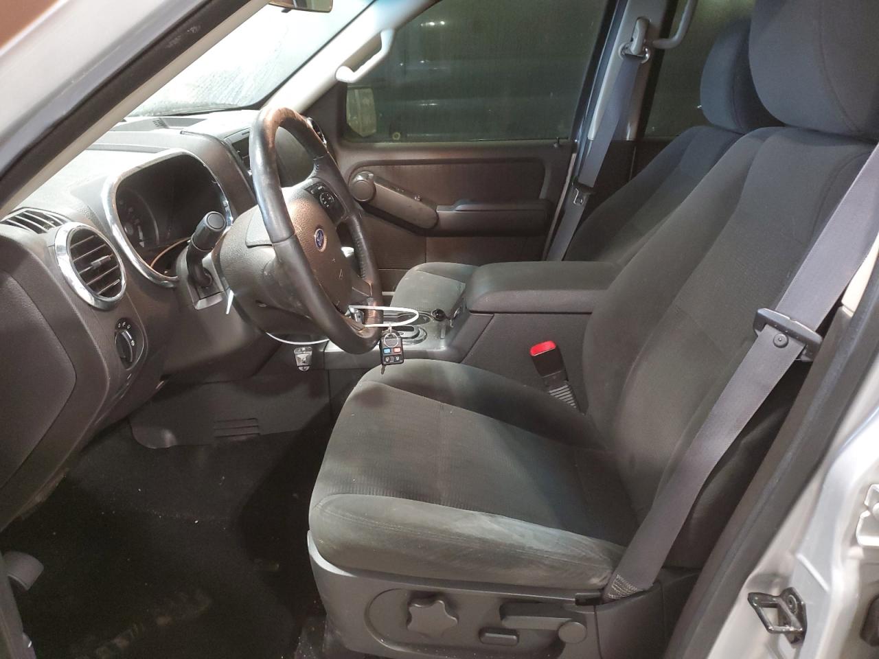 2009 Ford Explorer Xlt VIN: 1FMEU73E99UA35633 Lot: 50572125