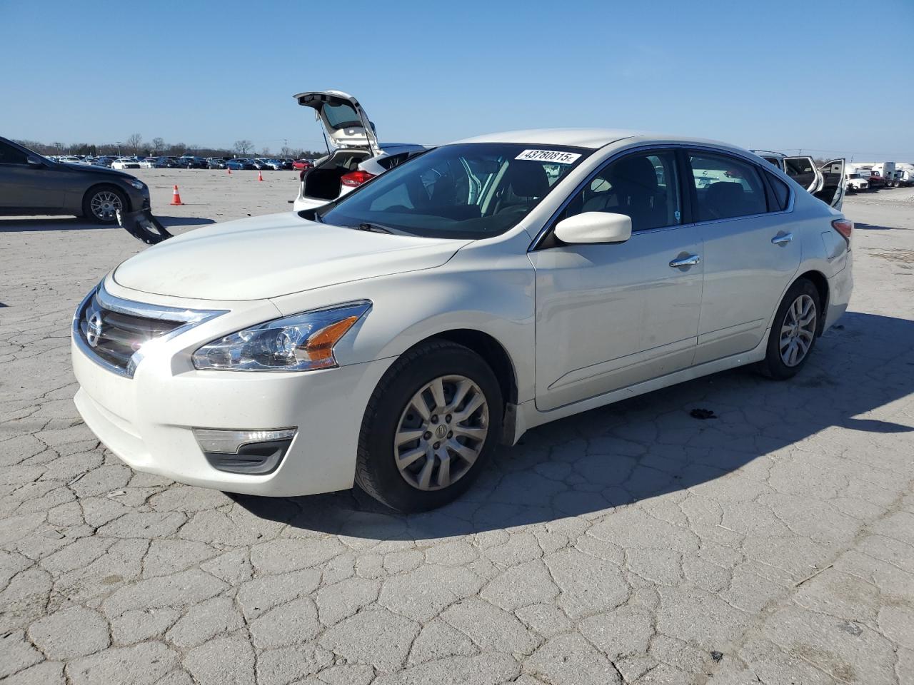 2015 Nissan Altima - Image 1