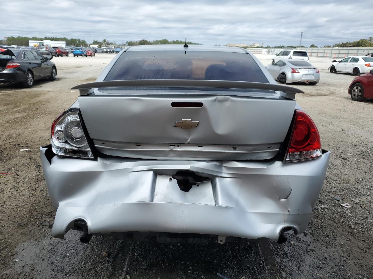2014 Chevrolet Impala - Image 6