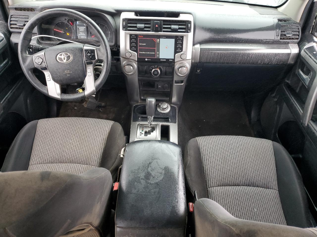 2020 Toyota 4Runner - Image 8