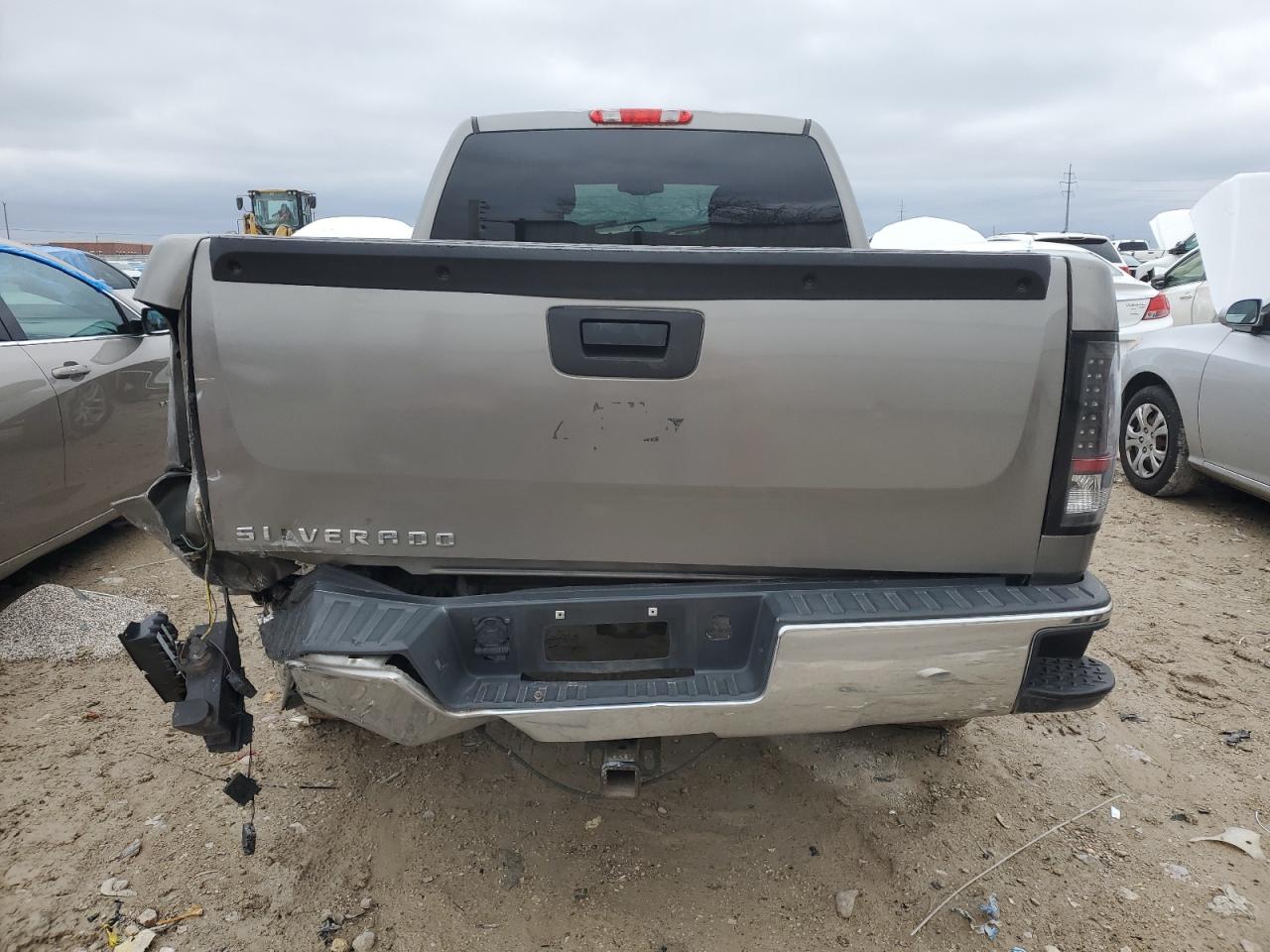 2007 Chevrolet Silverado - Image 6