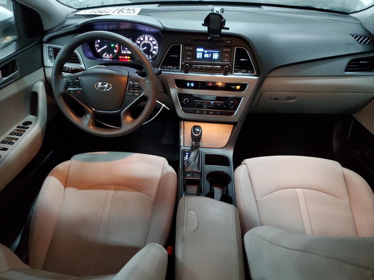 2015 Hyundai Sonata - Image 8