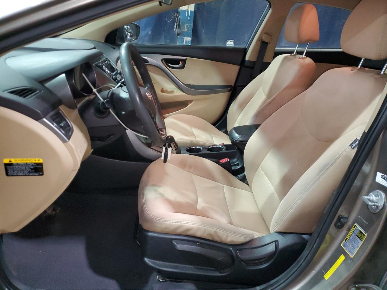 2013 Hyundai Elantra - Image 7