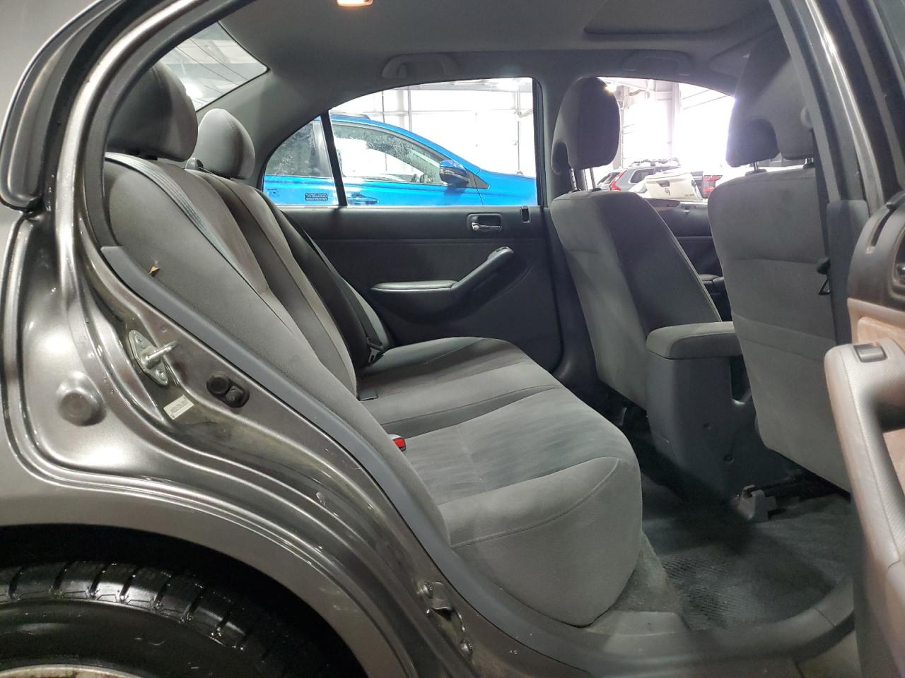 2005 Honda Civic - Image 10