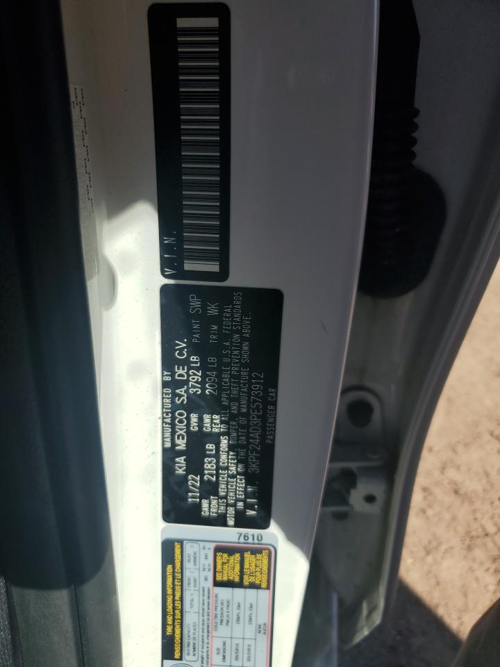 2023 Kia Forte - Image 14